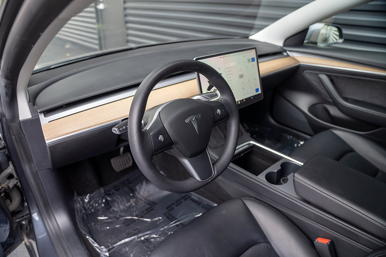 Used 2021 Tesla Model 3 Standard Range Plus RWD image 4