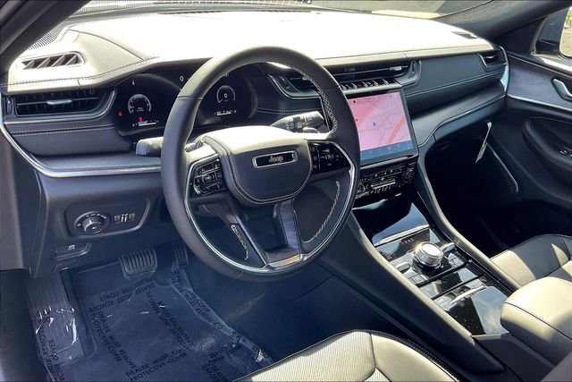 New 2025 Jeep Grand Cherokee L Overland image 7