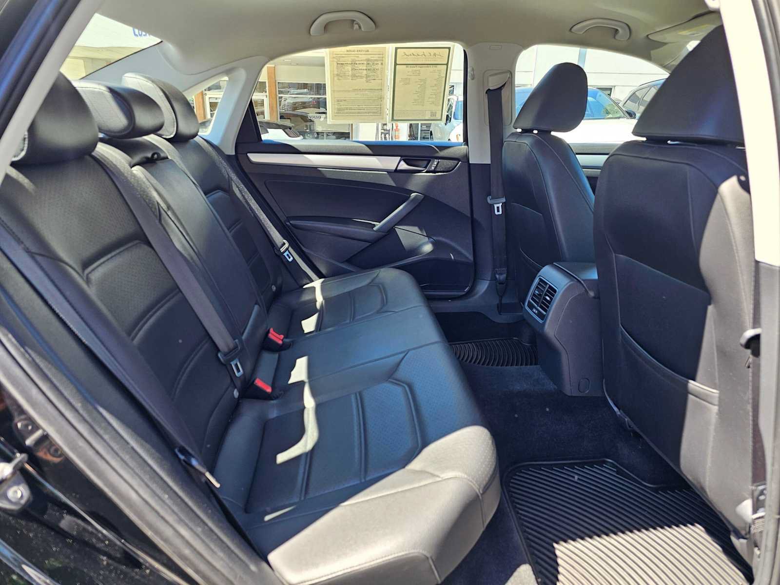 Used 2013 Volkswagen Passat 2.5 SE FWD image 12