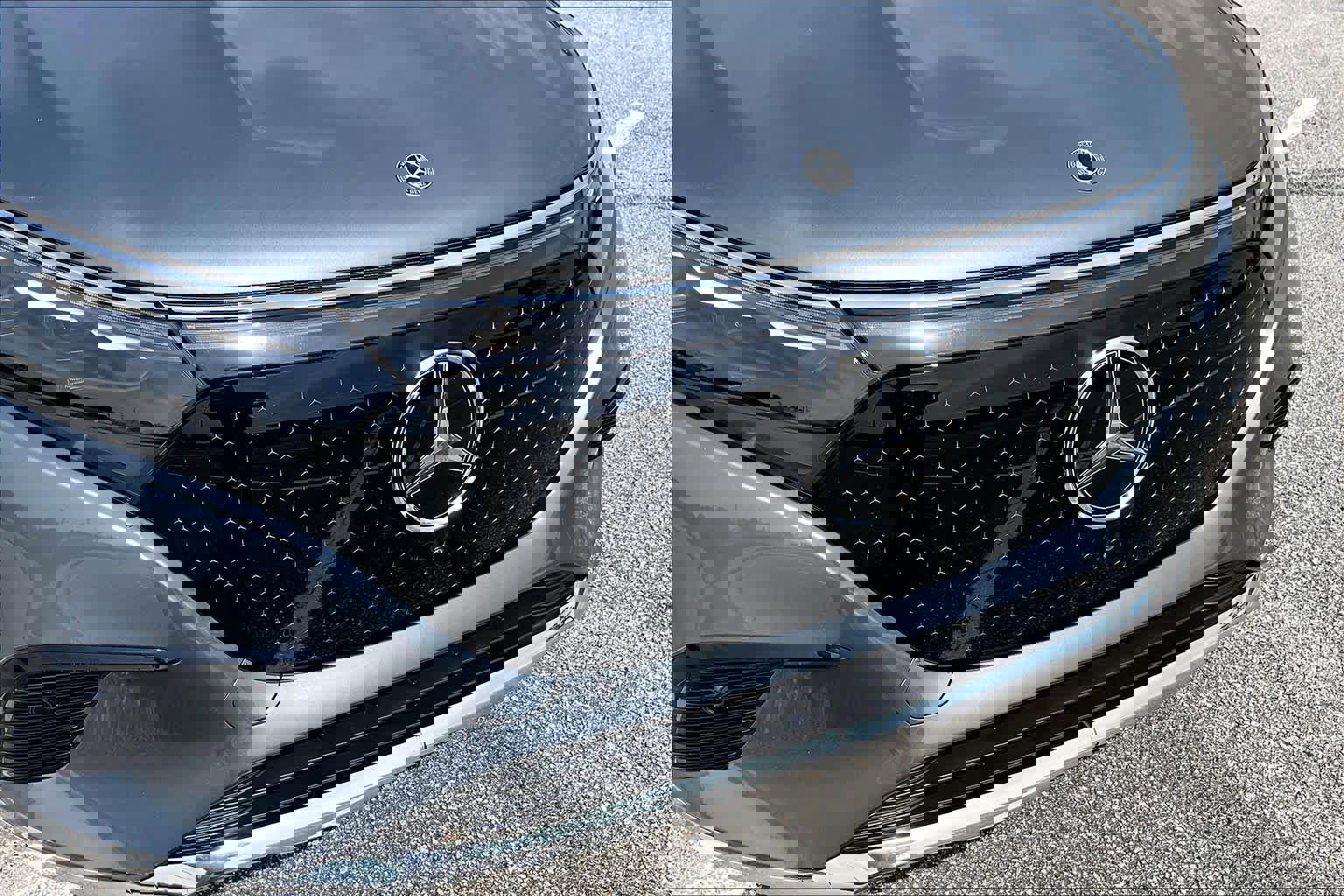 Used 2023 Mercedes-Benz EQS 450+ SUV image 29