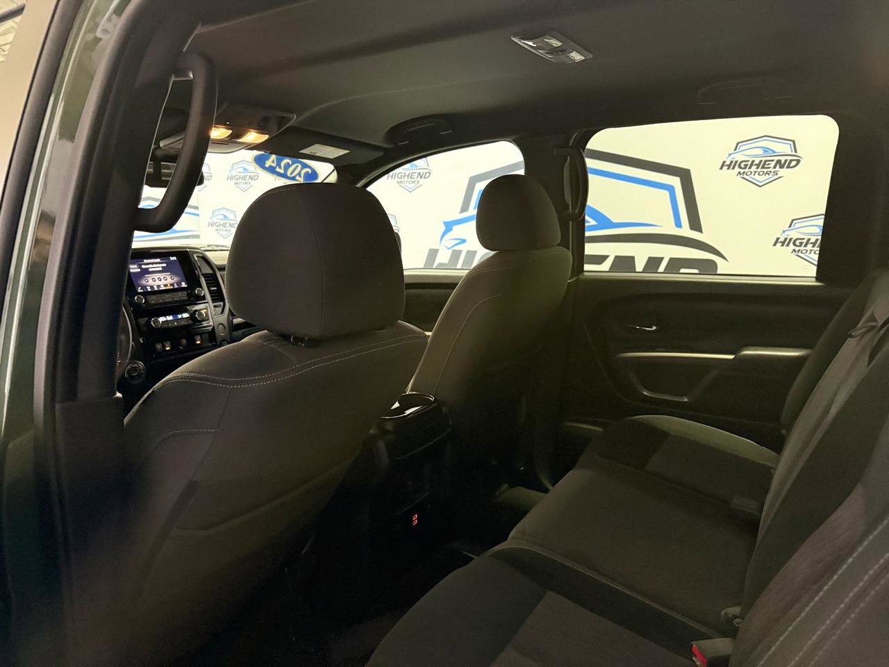 Used 2024 Nissan Titan SV w/ SV Bronze Edition Package image 24