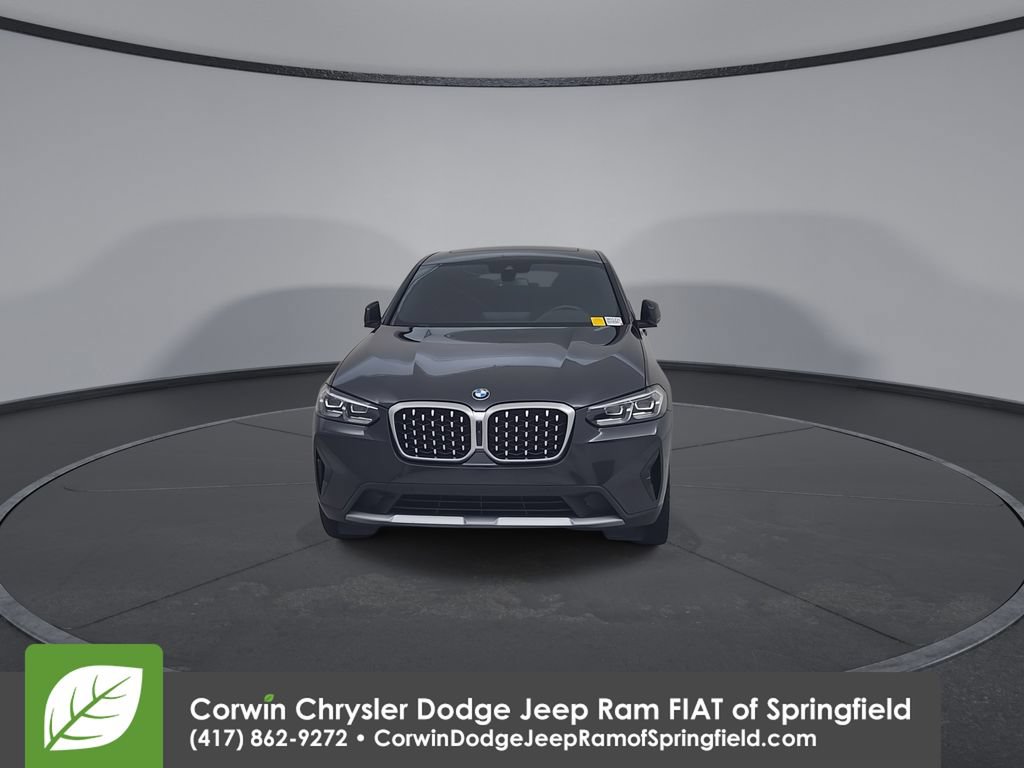 Used 2023 BMW X4 xDrive30i w/ Premium Package AWD/4WD image 5