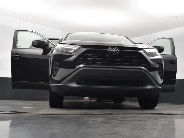 Used 2025 Toyota RAV4 LE FWD image 11