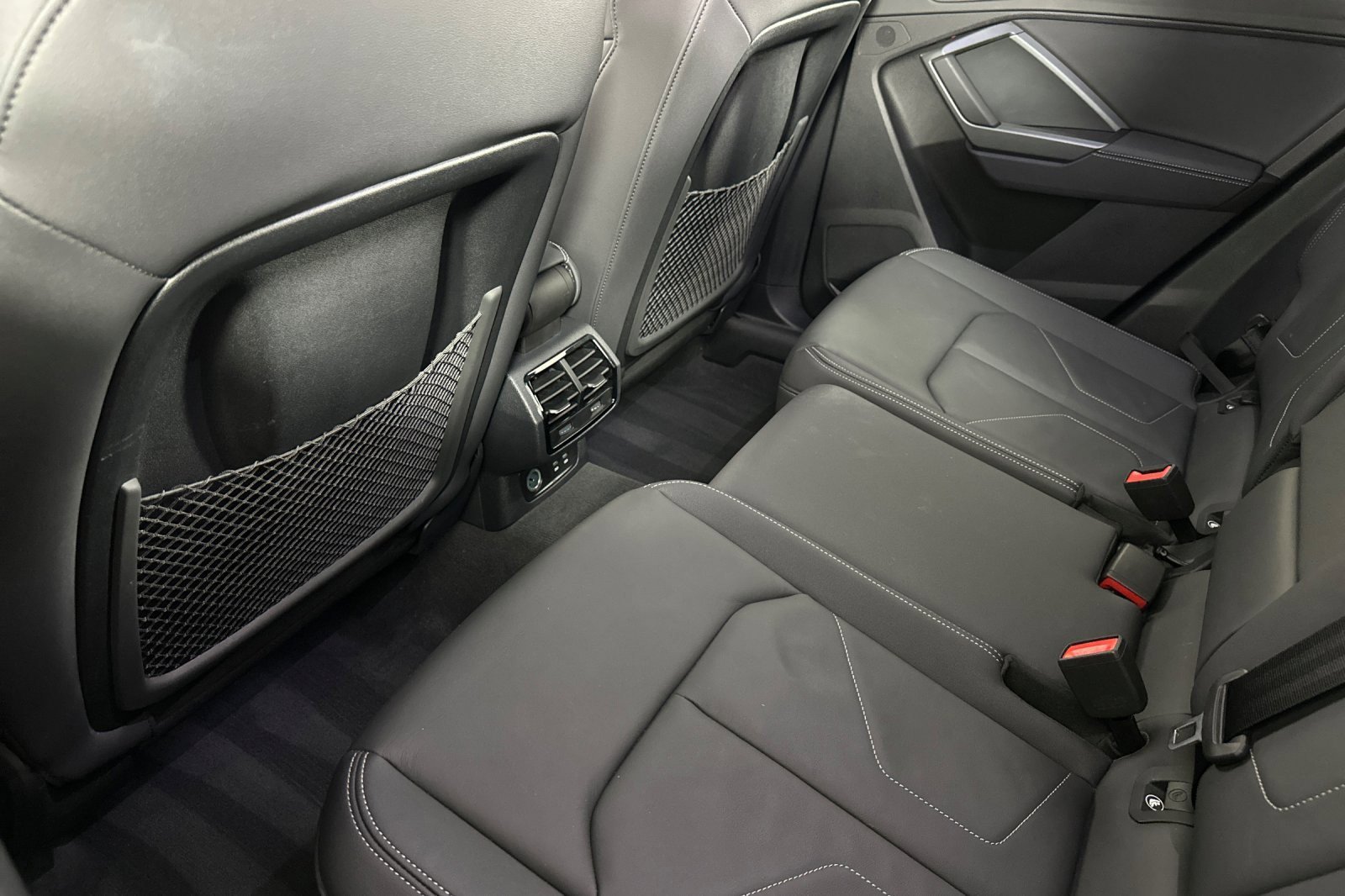 Used 2025 Audi Q3 2.0T Premium w/ Convenience Package image 11