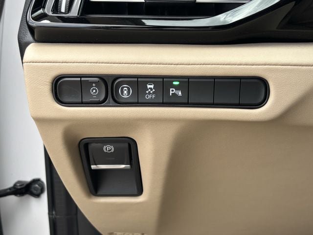 Used 2024 Acura MDX w/ Technology Package FWD image 18