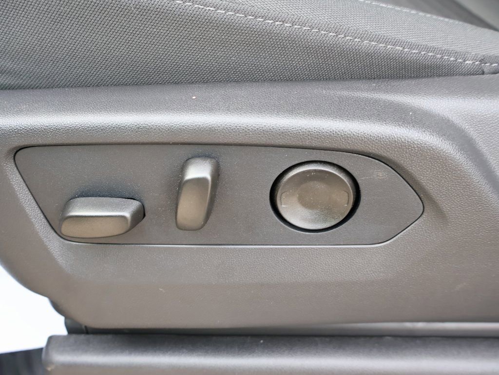 New 2026 Chevrolet Silverado 2500 Custom w/ Custom Convenience Package image 15