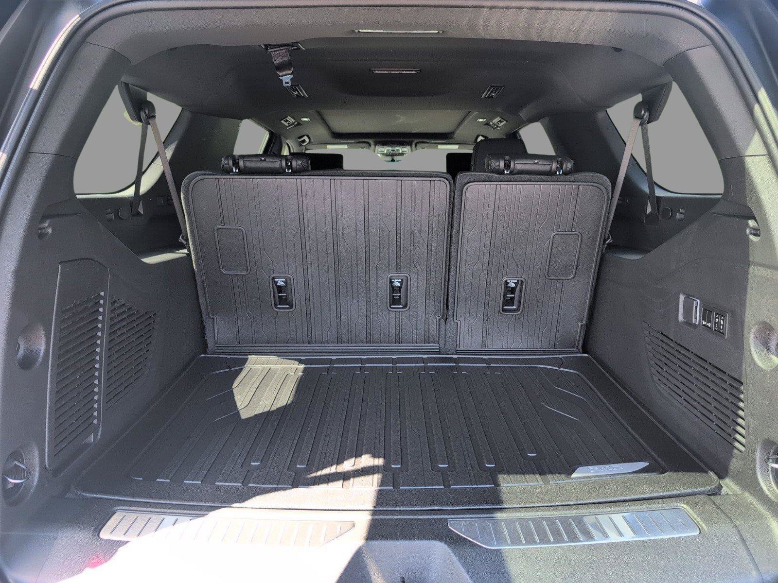 New 2026 GMC Yukon XL Denali w/ Denali Reserve Package AWD/4WD image 5