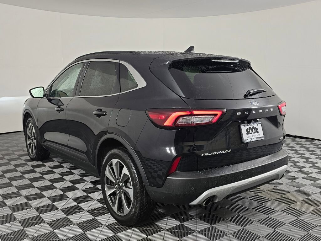 Used 2024 Ford Escape Platinum image 5