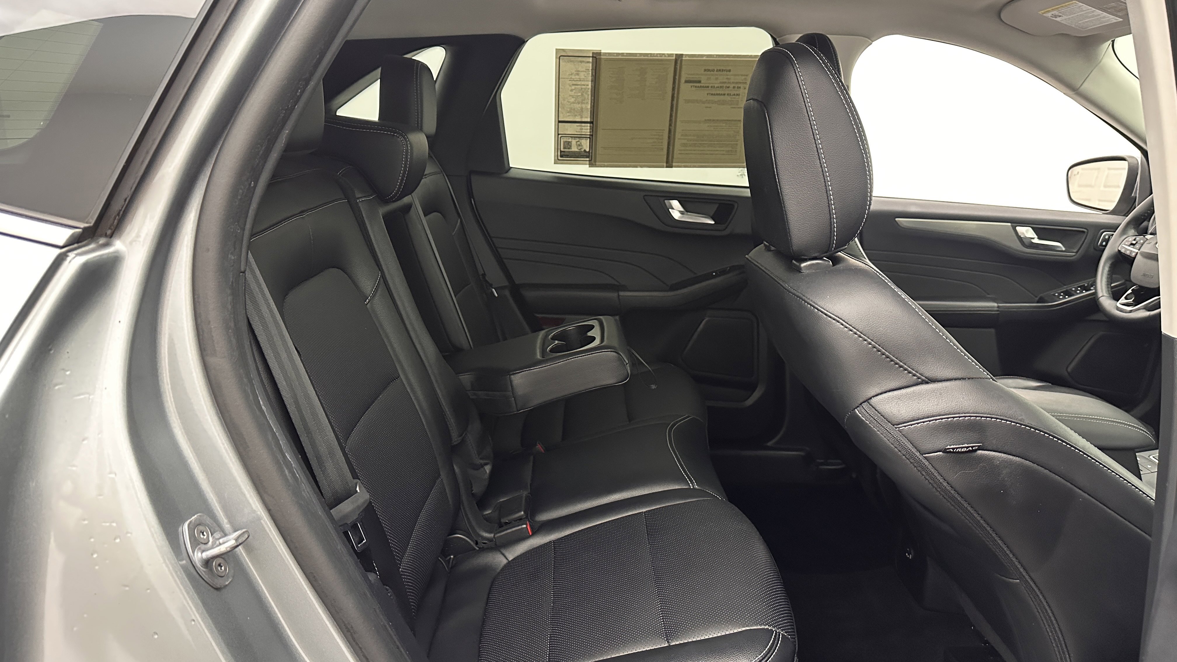 Used 2022 Ford Escape Titanium AWD/4WD image 36
