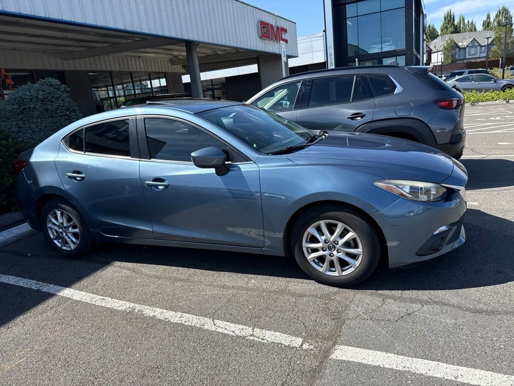 Used 2016 MAZDA MAZDA3 i Grand Touring FWD image 2
