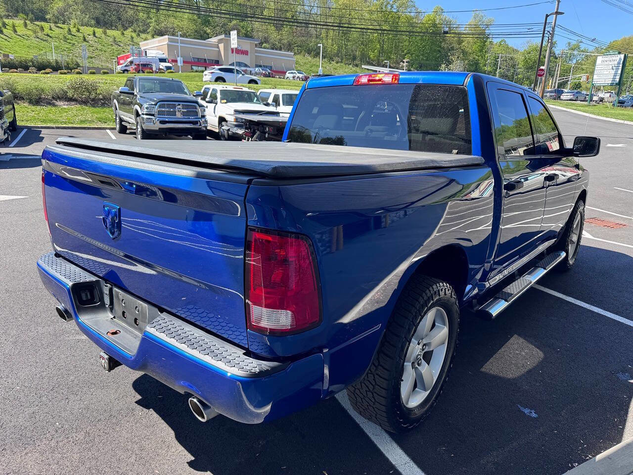 Used 2016 RAM 1500 Express w/ Popular Equipment Group AWD/4WD image 4