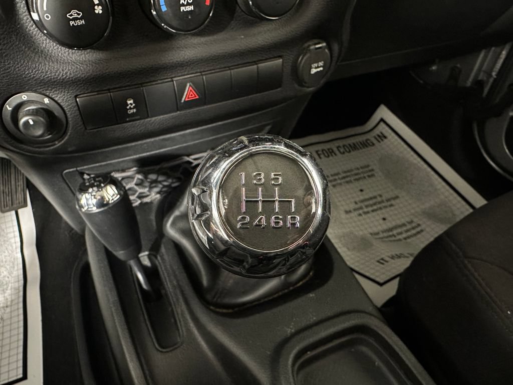 Used 2013 Jeep Wrangler Unlimited Sport AWD/4WD image 28