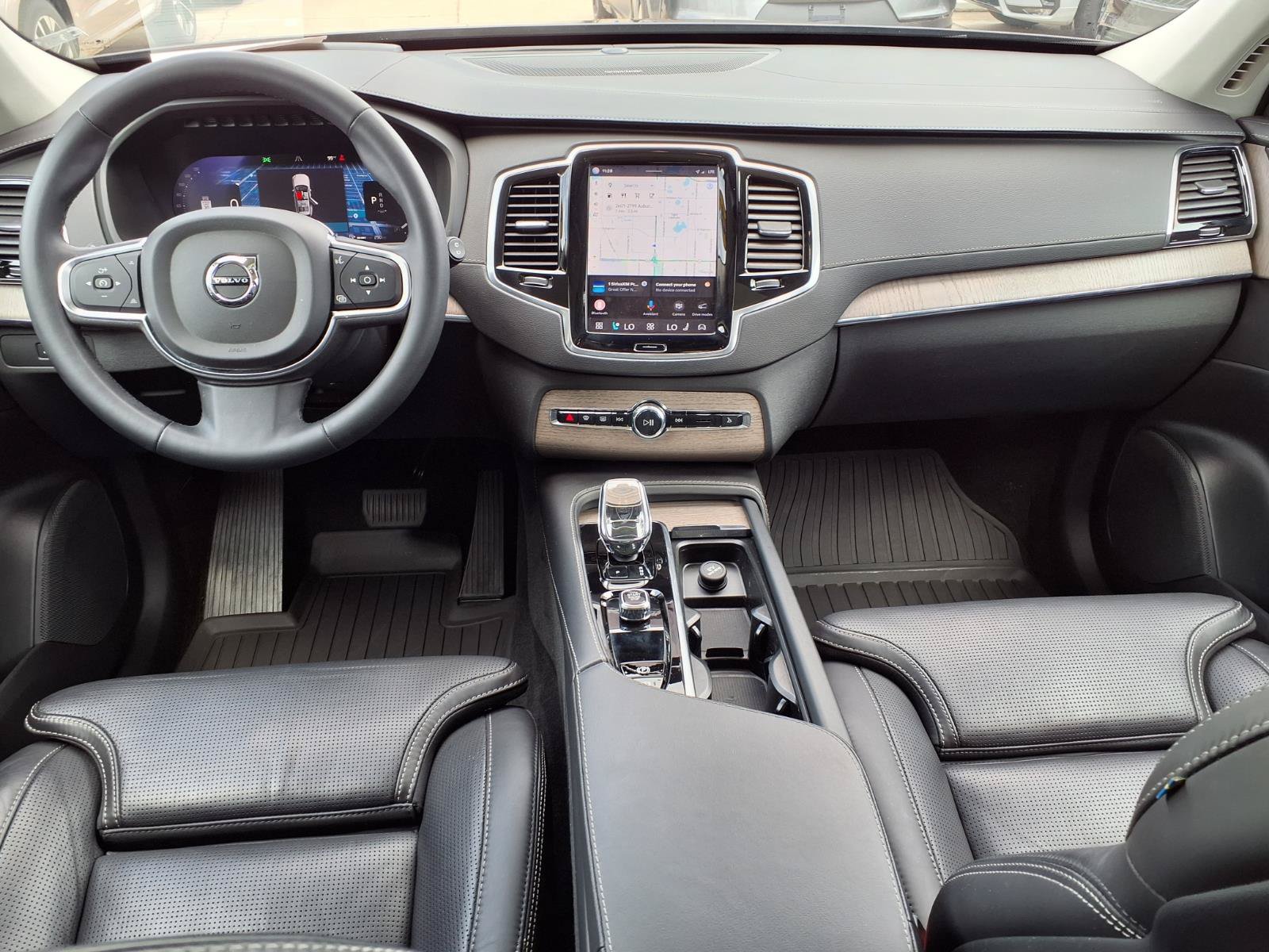 Certified 2023 Volvo XC90 B6 Ultimate w/ Protection Package Premier AWD/4WD image 17