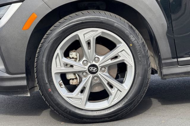 Used 2023 Hyundai Kona SEL FWD image 32