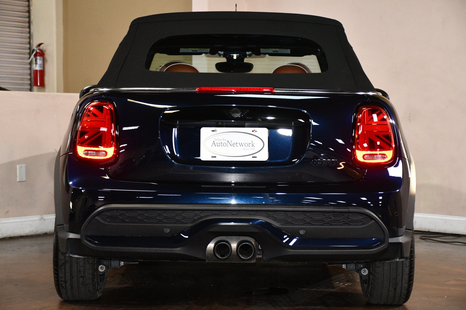 Used 2023 MINI Cooper S FWD image 2