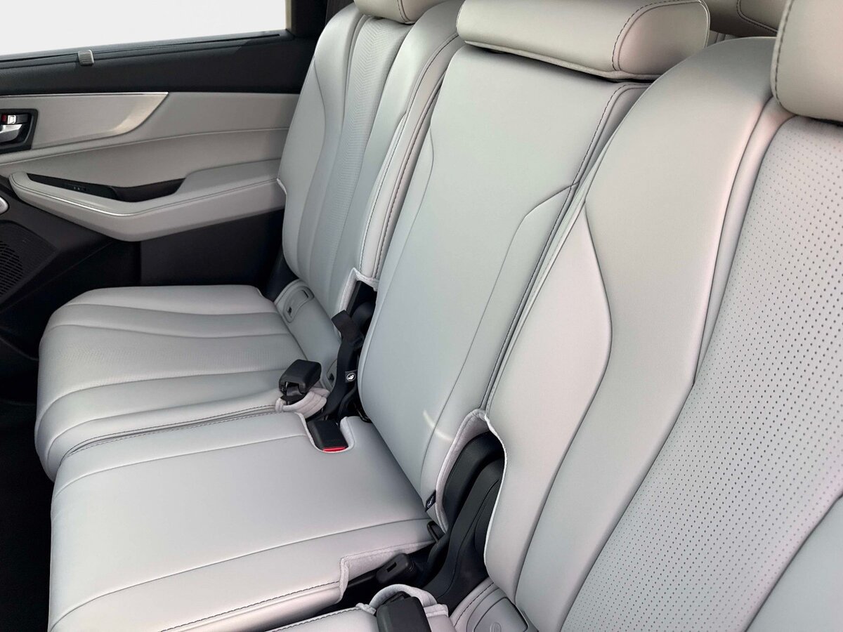 Certified 2026 Acura MDX w/ Technology Package FWD image 13