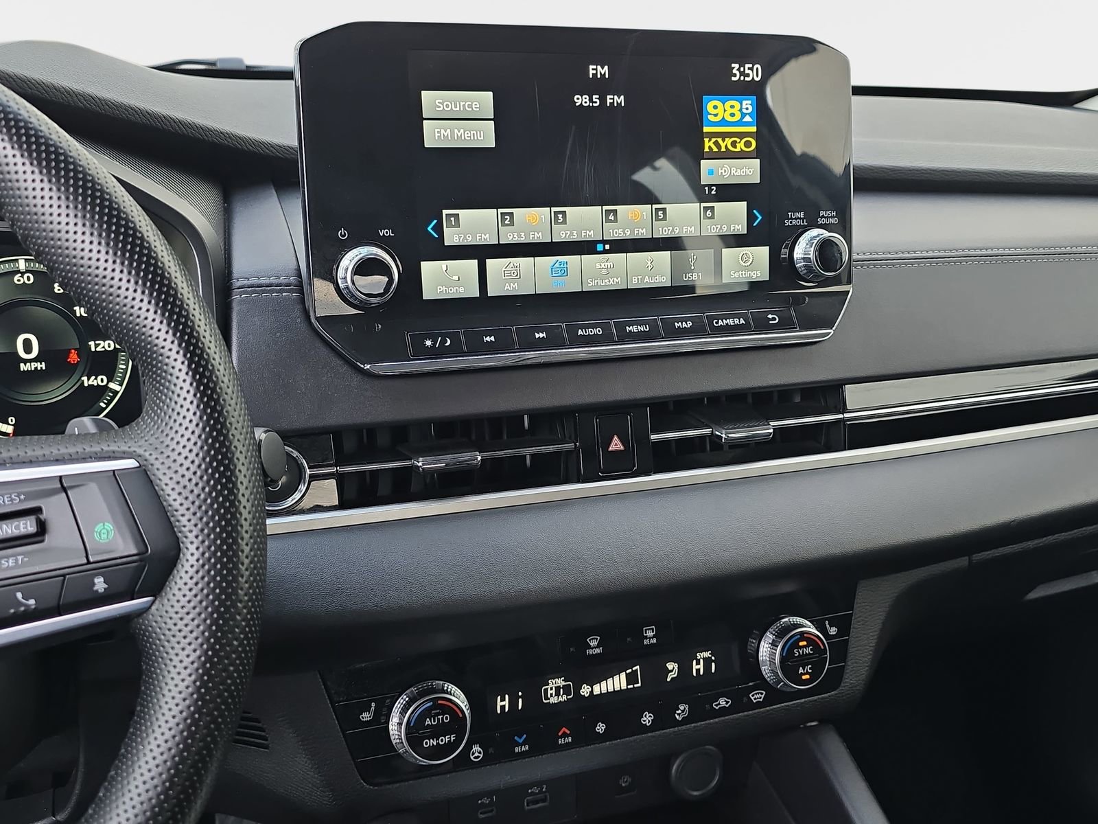 Used 2024 Mitsubishi Outlander SEL image 23