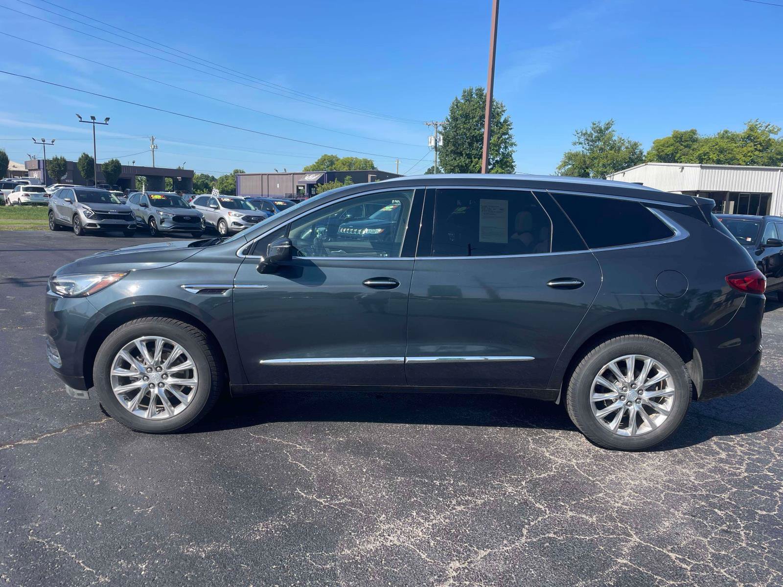 Used 2019 Buick Enclave Essence FWD image 4