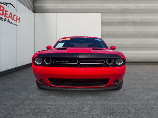 Used 2015 Dodge Challenger R/T Plus image 9