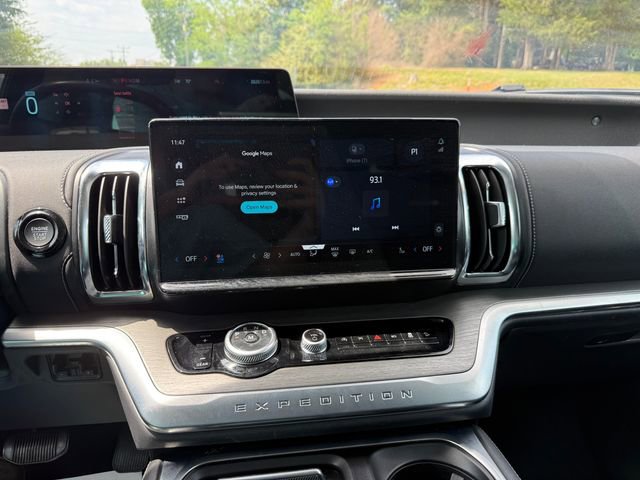 Used 2025 Ford Expedition Max Platinum AWD/4WD image 9