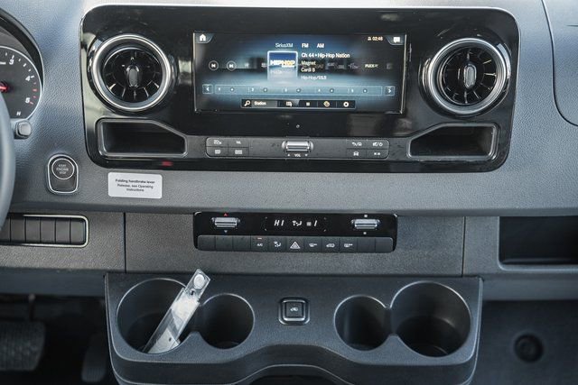 Used 2024 Mercedes-Benz Sprinter 3500 image 22