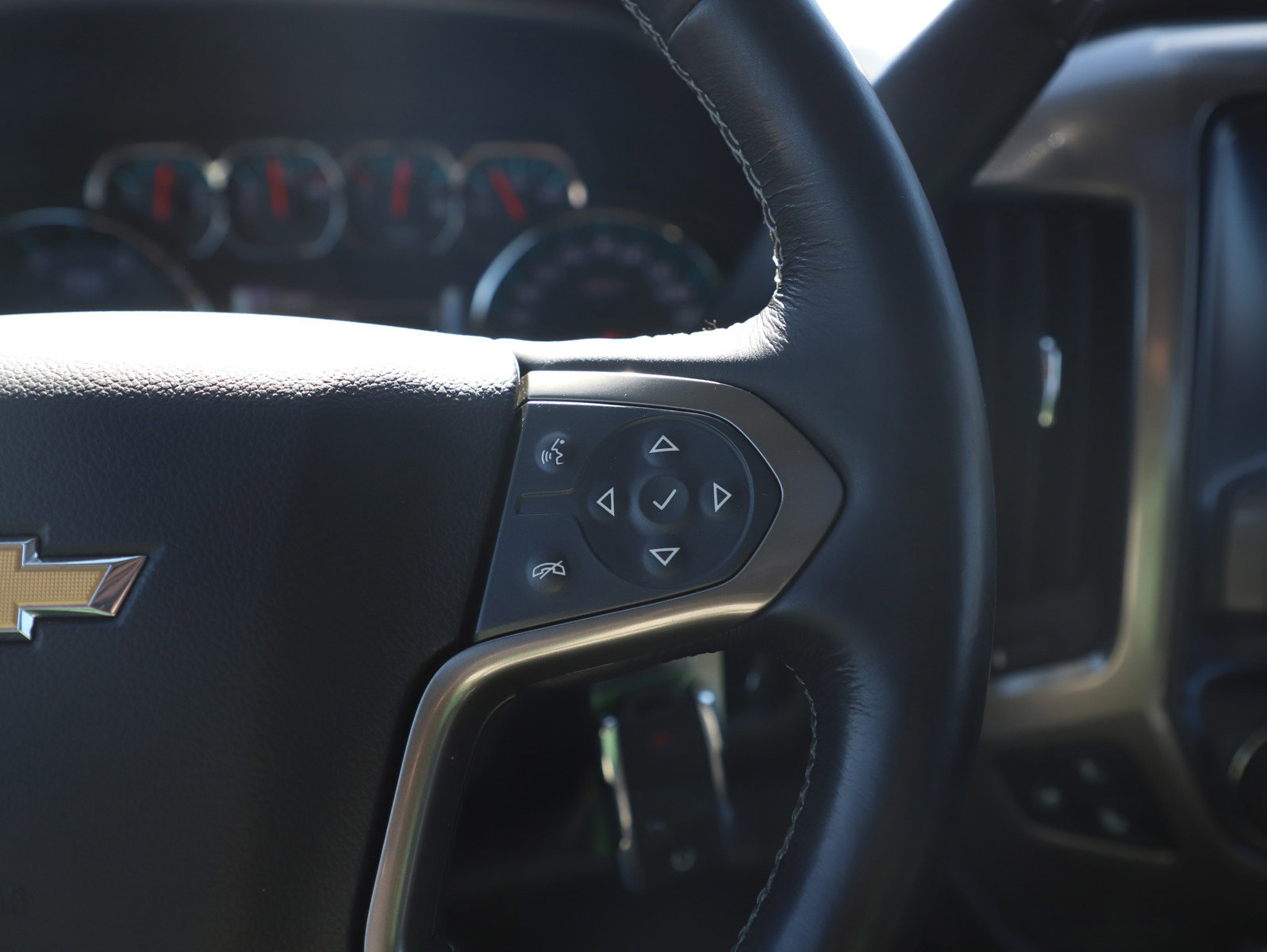 Used 2018 Chevrolet Silverado 2500 High Country w/ Duramax Plus Package image 25