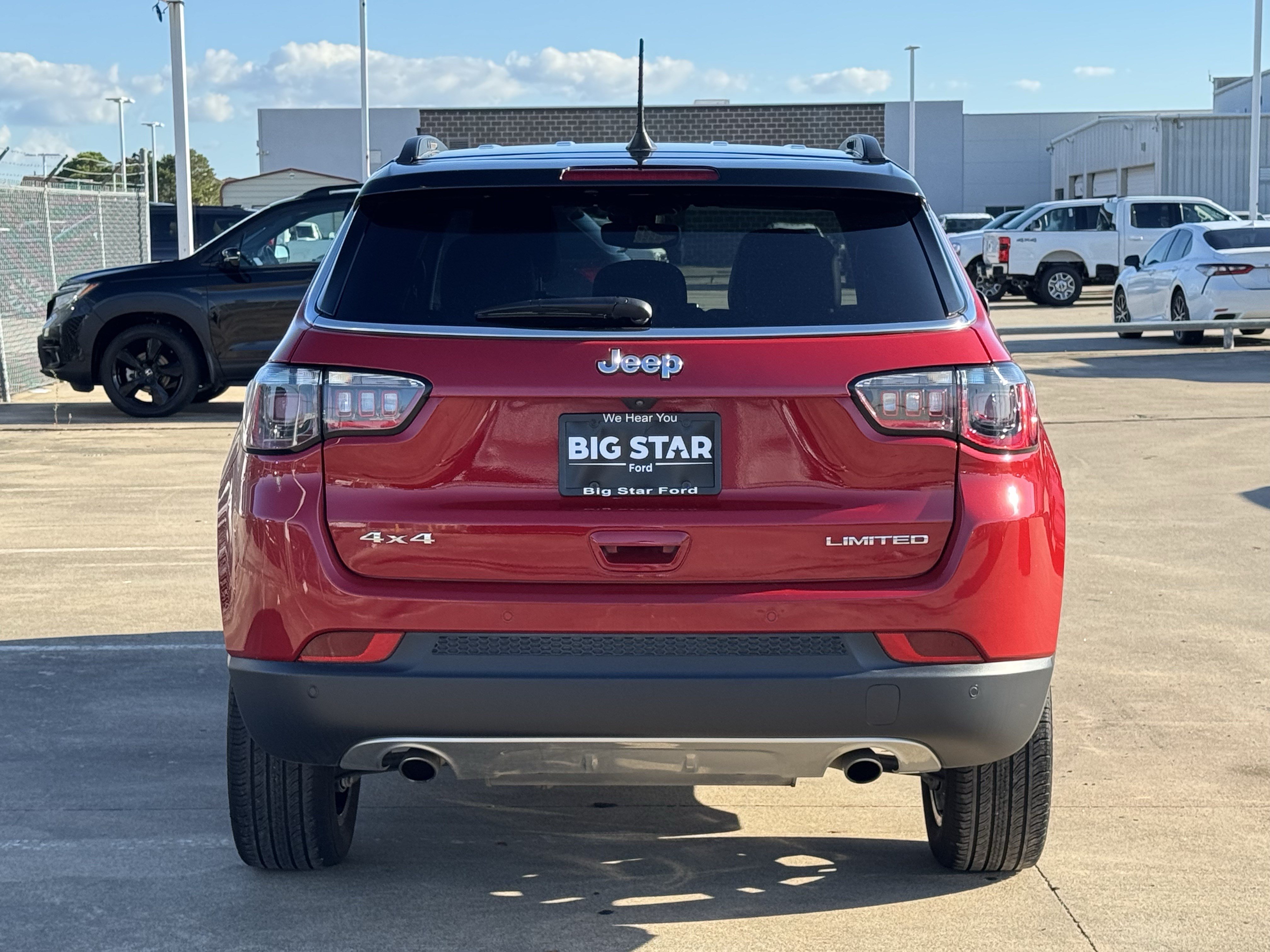 Used 2023 Jeep Compass Limited AWD/4WD image 9