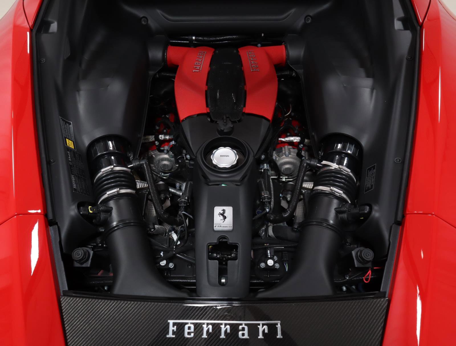 Used 2022 Ferrari F8 Tributo image 24