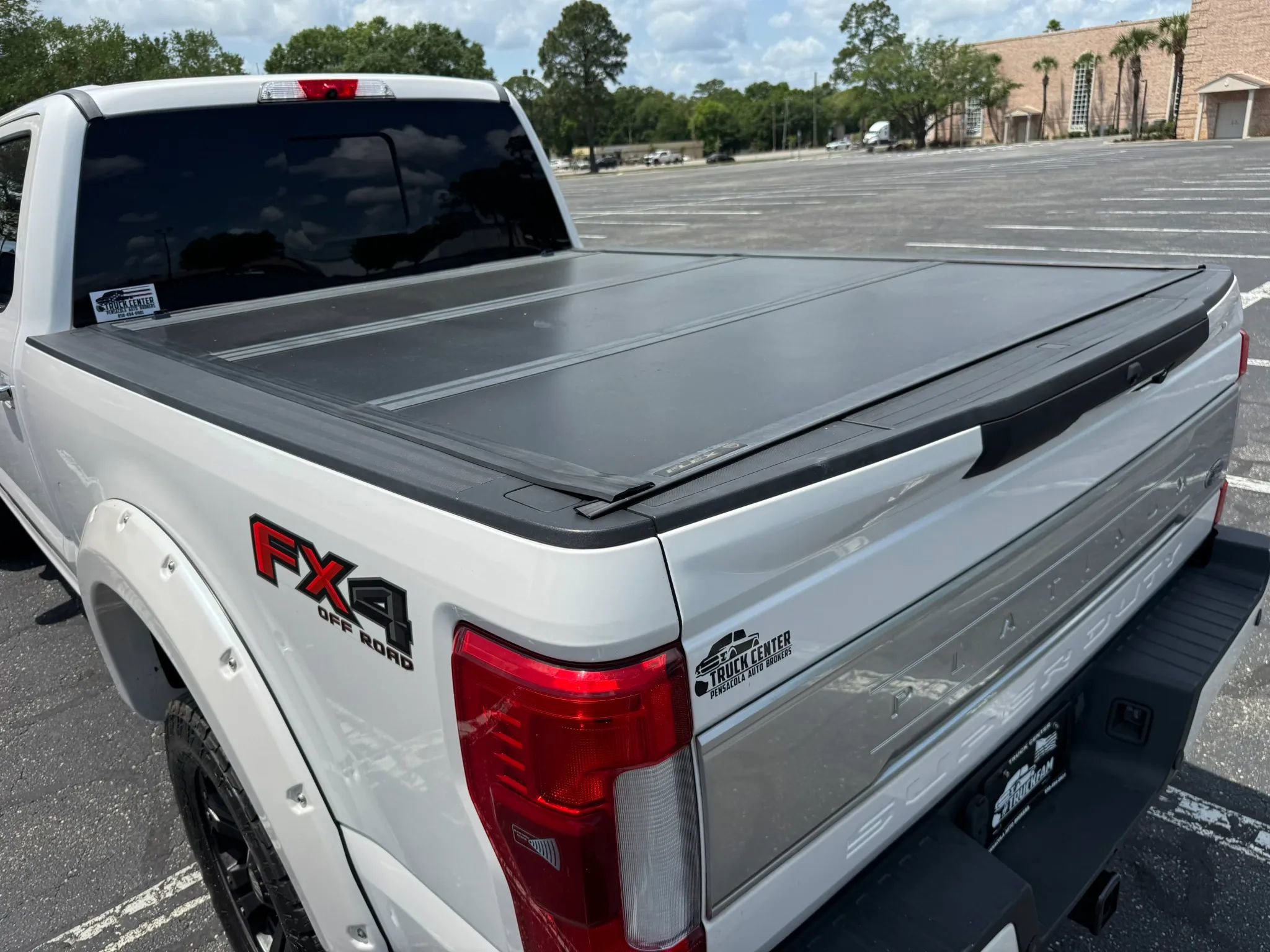 Used 2017 Ford F250 Platinum w/ Platinum Ultimate Package AWD/4WD image 9