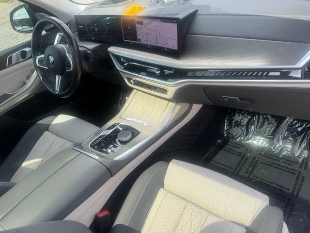 Used 2024 BMW X7 M60i w/ Climate Comfort Package AWD/4WD image 30