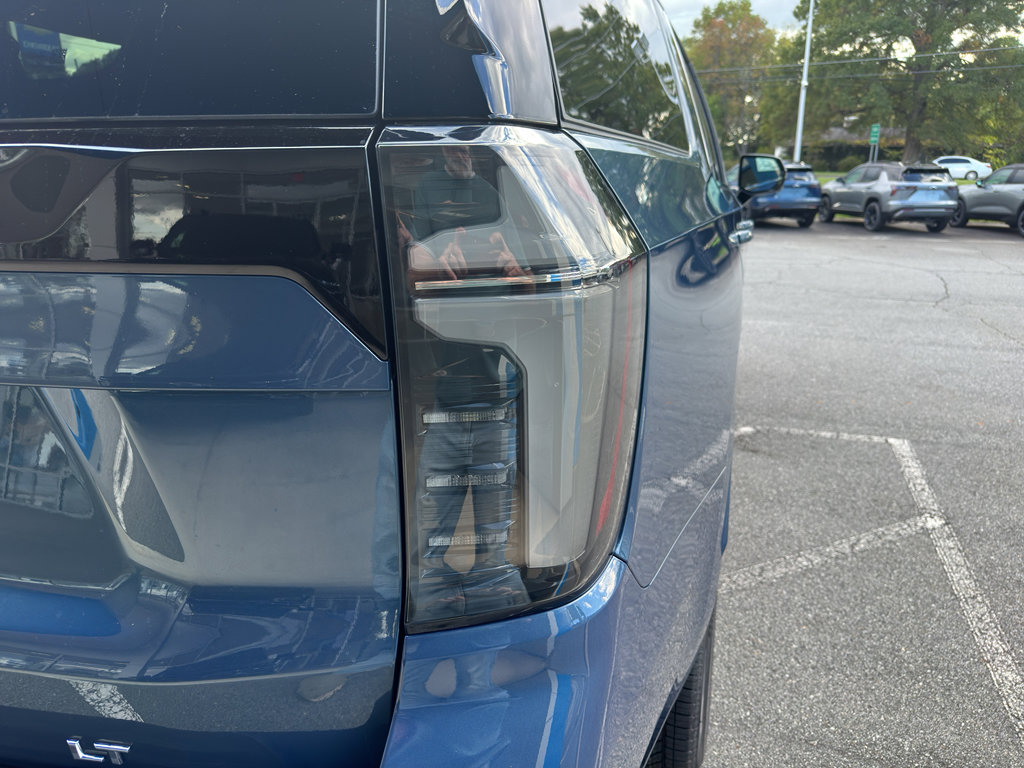 New 2026 Chevrolet Suburban LT w/ LPO, Chrome Package image 6