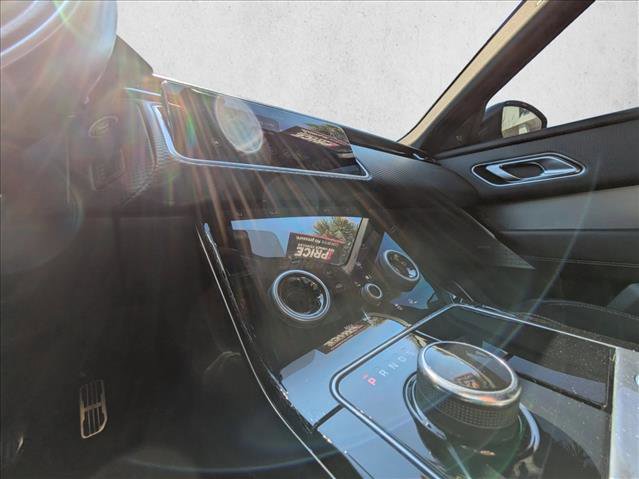 Used 2020 Land Rover Range Rover Velar R-Dynamic S image 15