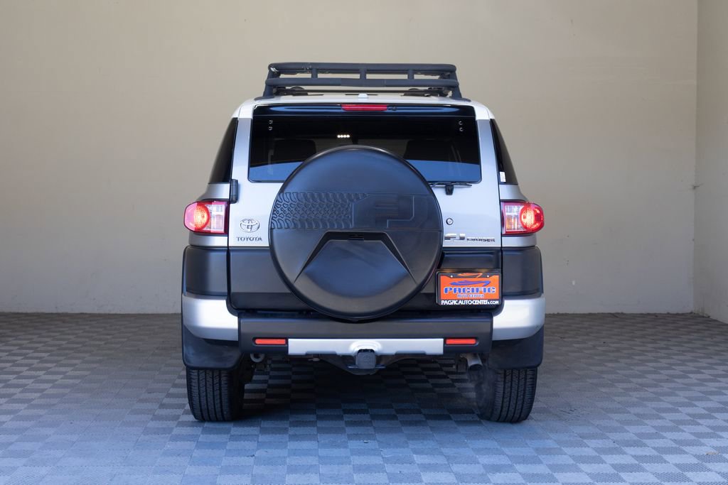 Used 2011 Toyota FJ Cruiser 4WD w/ Convenience Pkg image 12