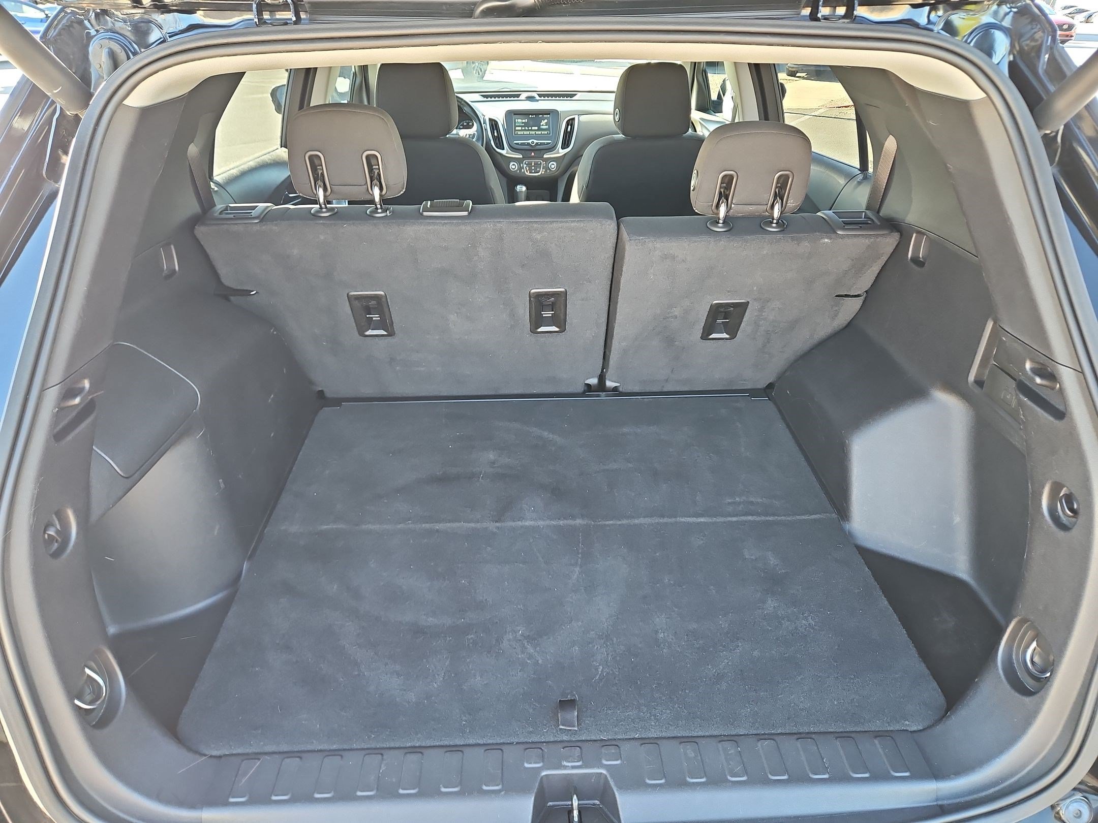 Certified 2018 Chevrolet Equinox LT FWD image 31