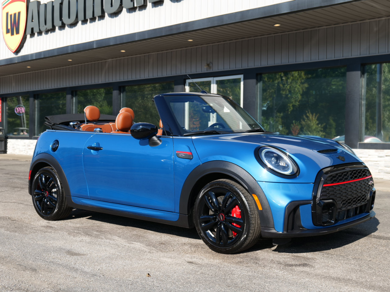 Used 2022 MINI Cooper John Cooper Works video 2