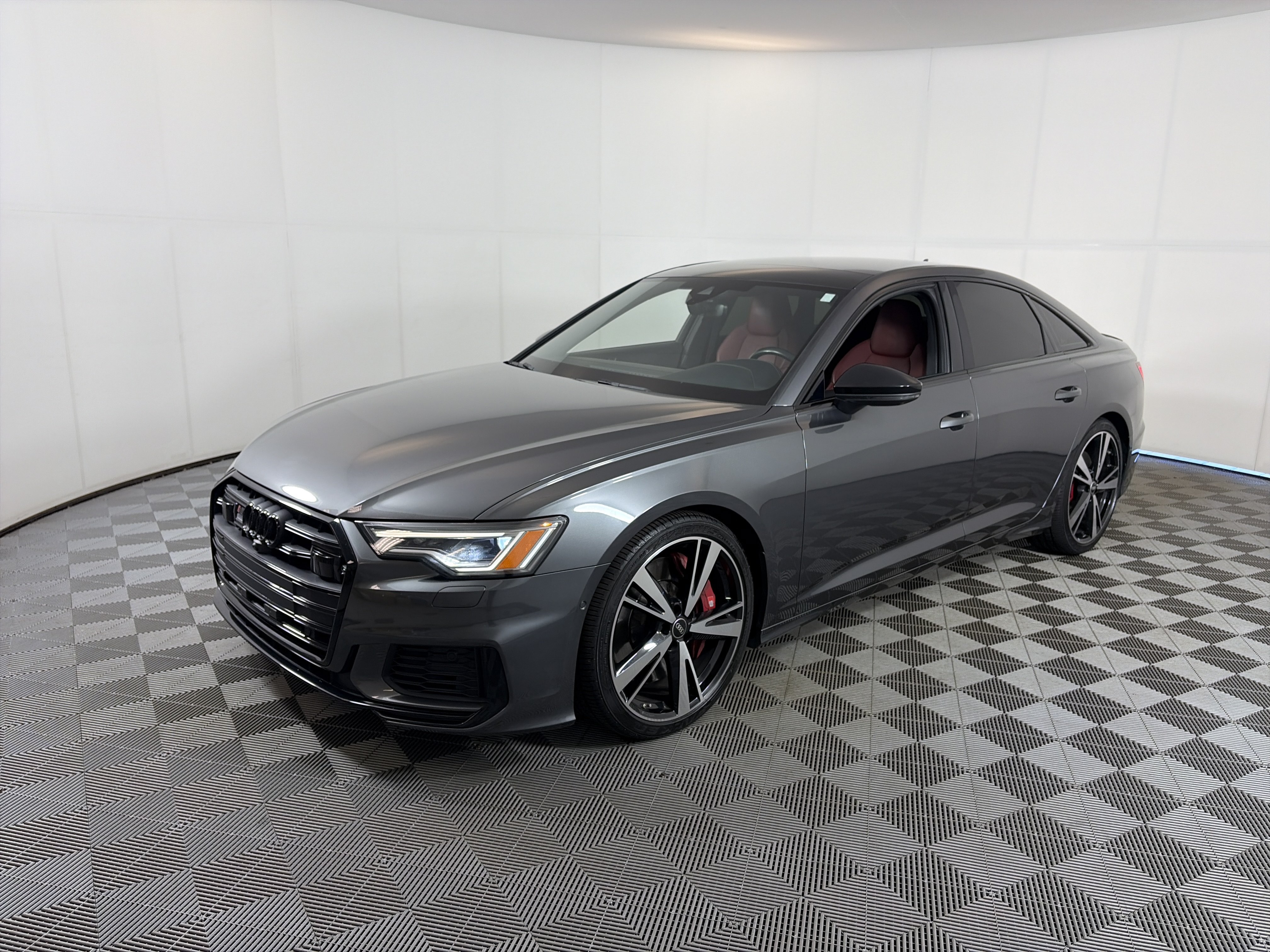 Used 2023 Audi S6 Premium Plus w/ Premium Plus Package AWD/4WD image 2