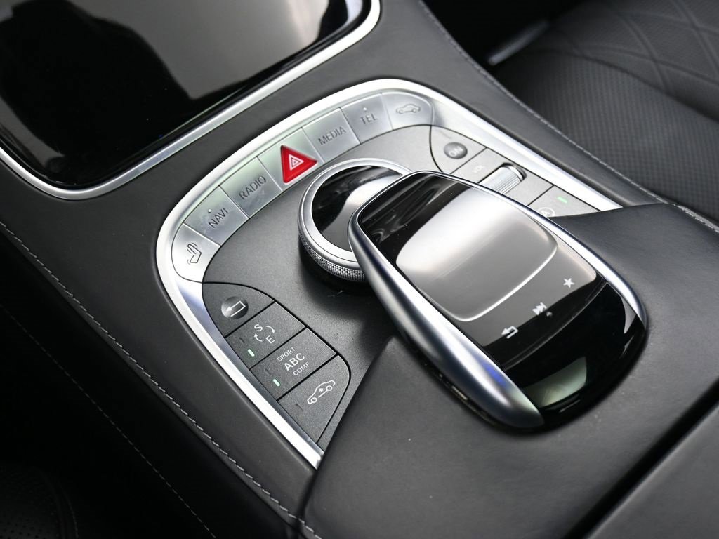 Used 2017 Mercedes-Benz Maybach S 600 image 27