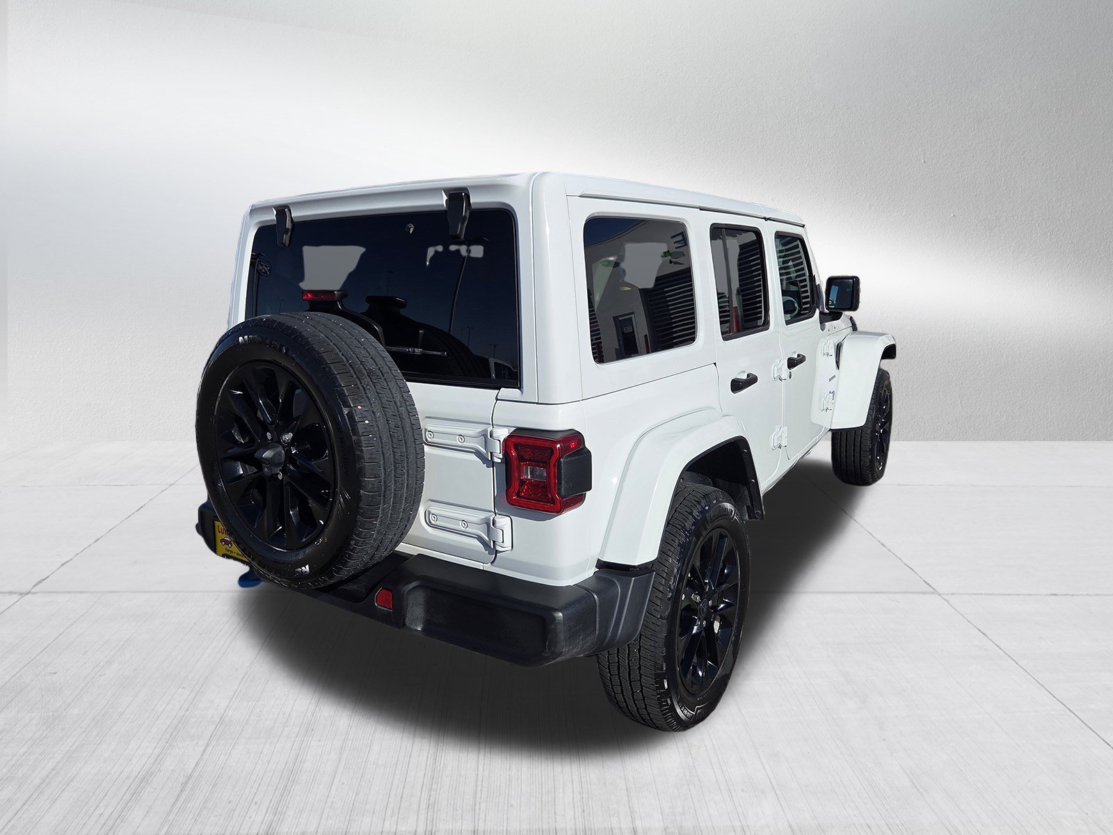 Used 2024 Jeep Wrangler Unlimited Sahara AWD/4WD image 7