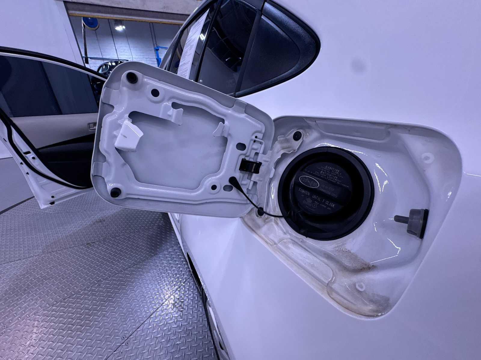 Used 2025 Toyota Corolla LE FWD image 39