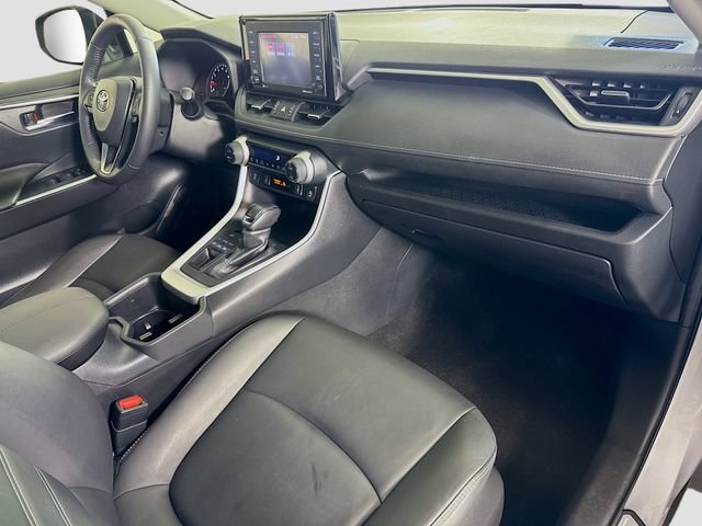 Certified 2022 Toyota RAV4 XLE Premium AWD/4WD image 31