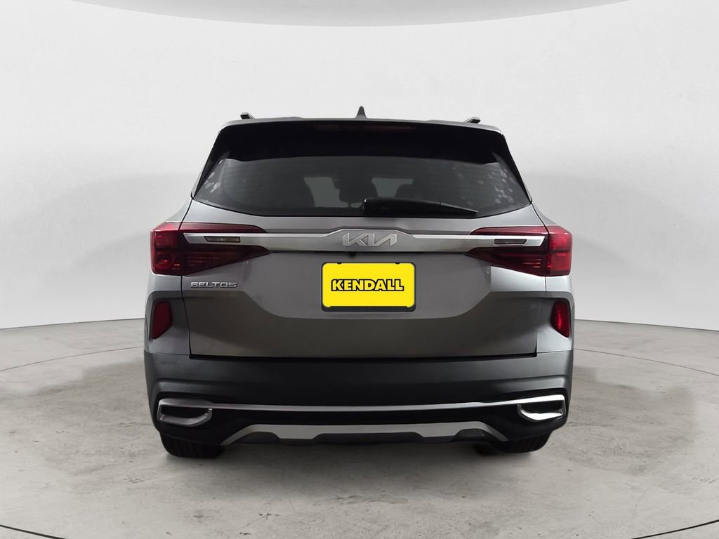 Used 2023 Kia Seltos S w/ Navigation Package image 4