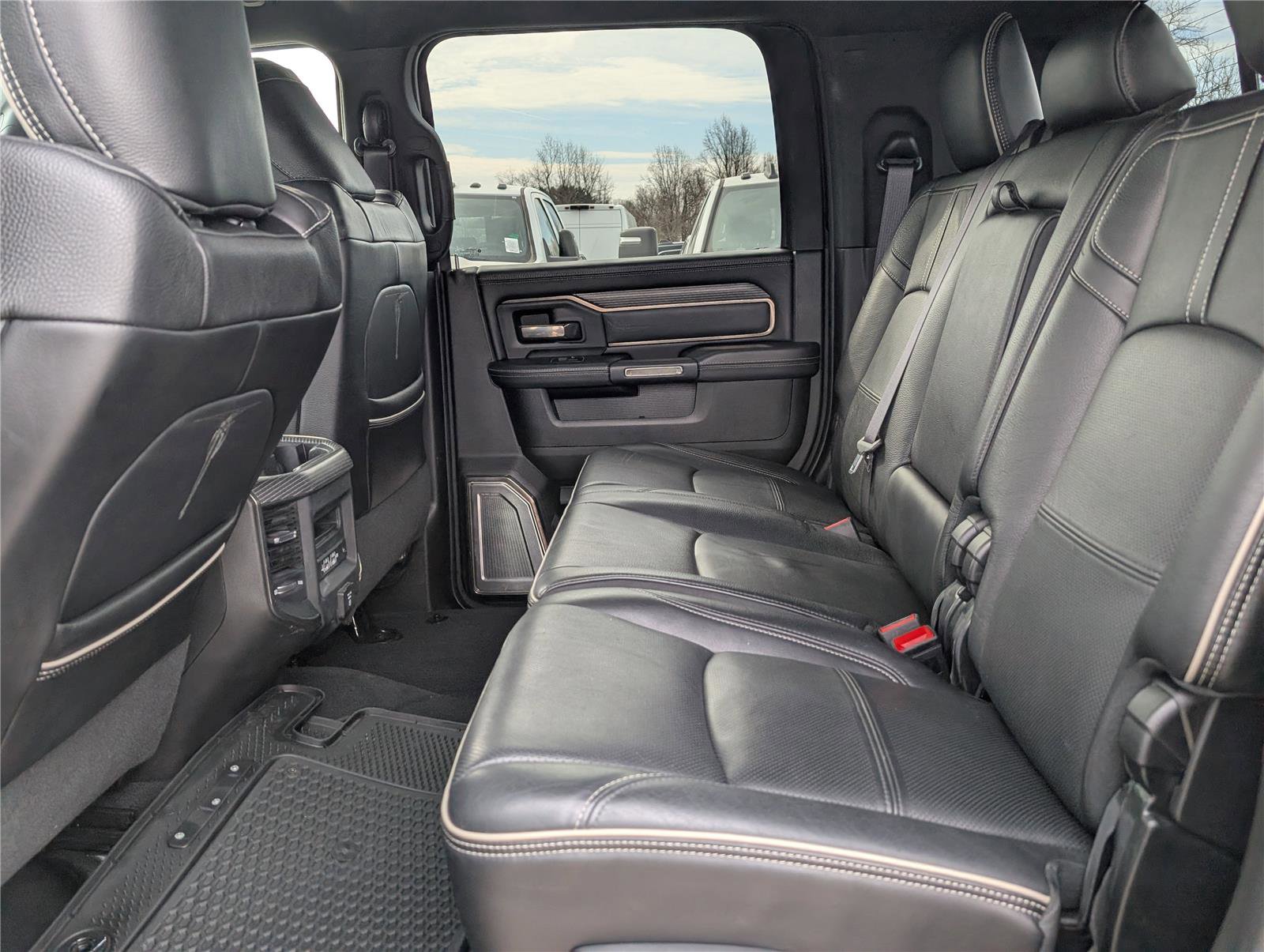 Used 2020 RAM 3500 Limited image 19