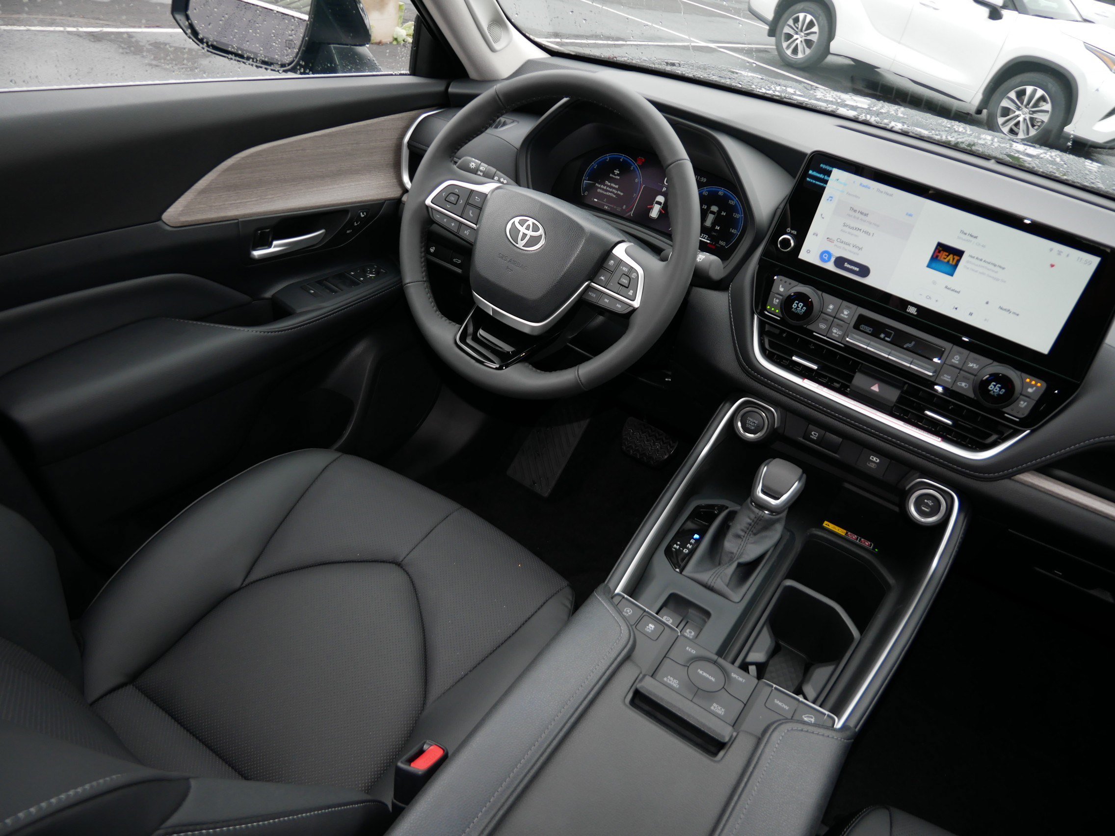 Certified 2026 Toyota Grand Highlander AWD image 9