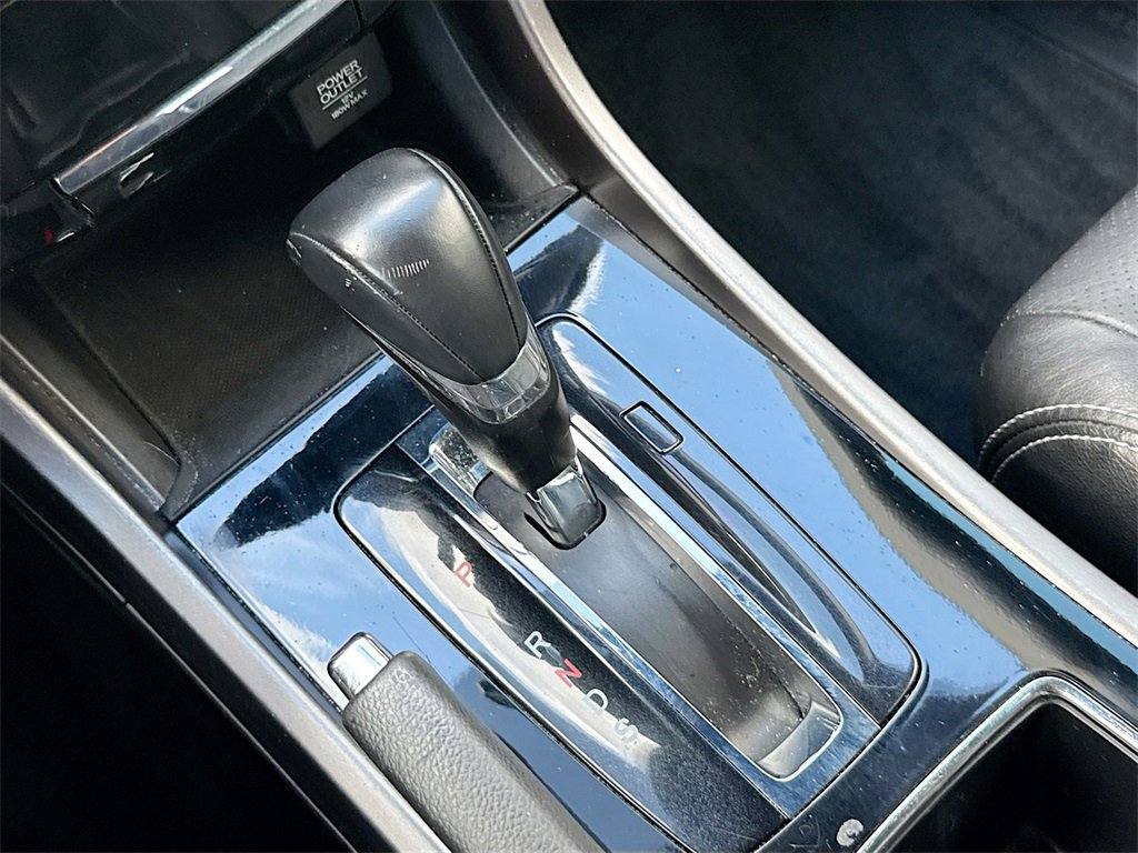 Used 2016 Honda Accord Sport image 17
