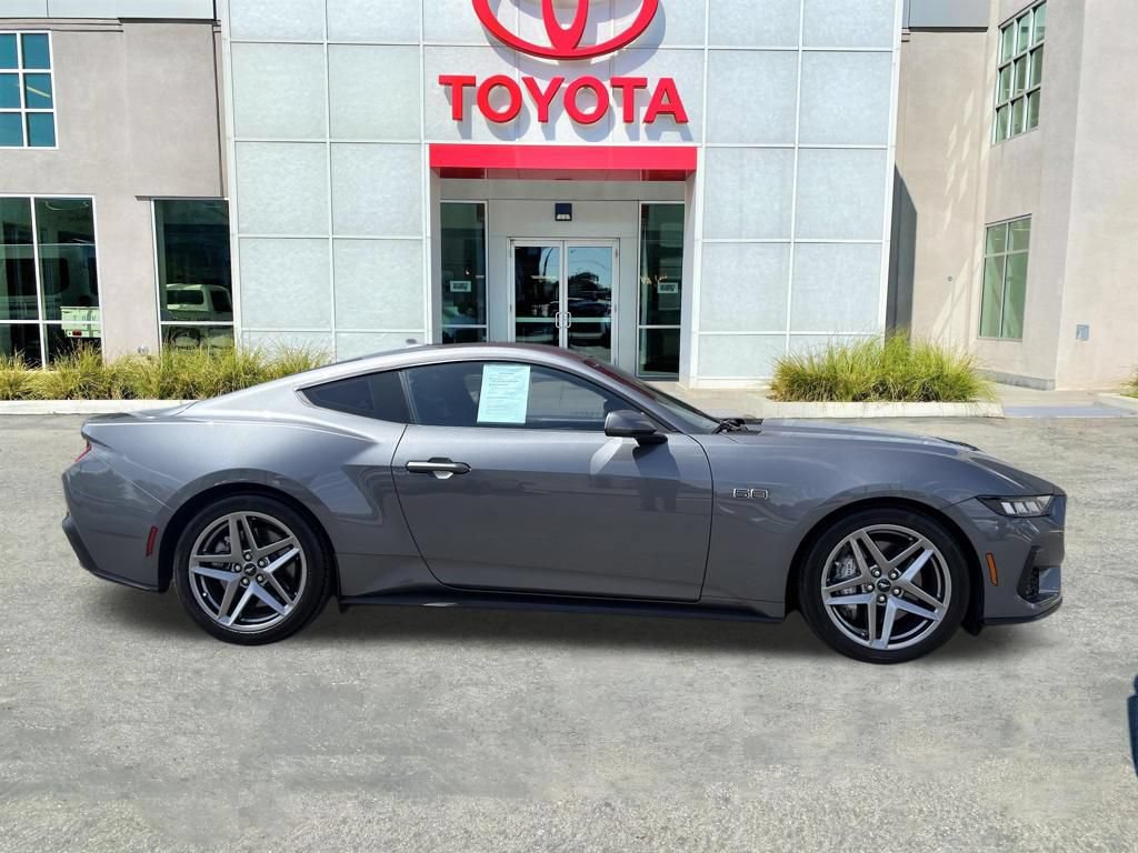 Used 2024 Ford Mustang GT RWD image 8