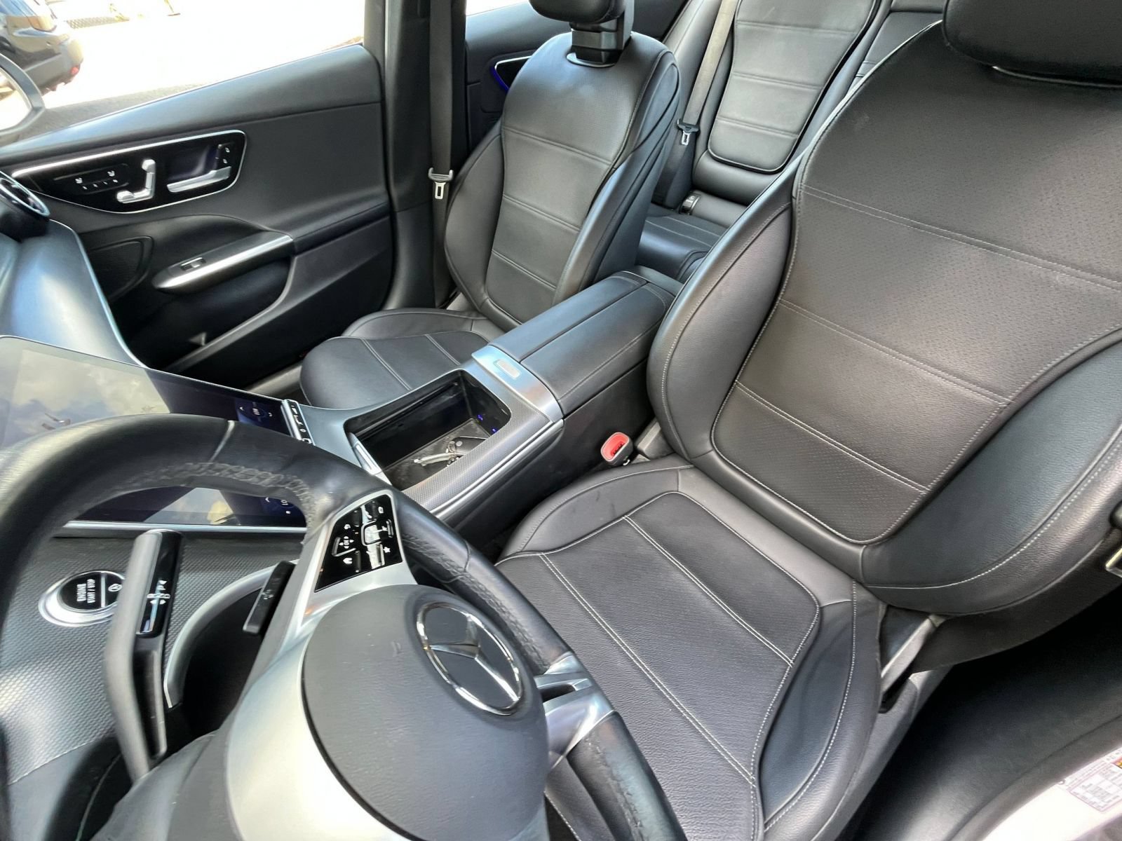Used 2024 Mercedes-Benz C 300 Sedan image 35