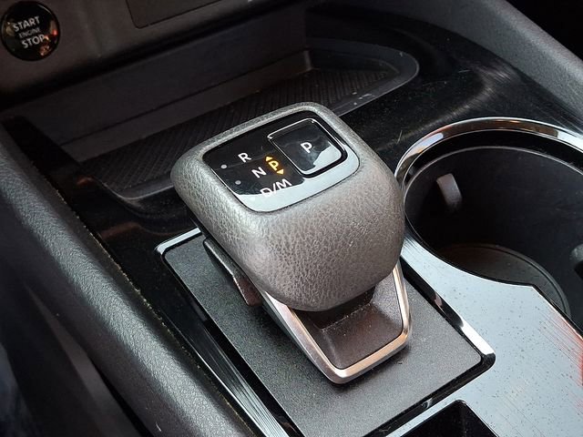 Used 2024 Nissan Rogue SV image 14