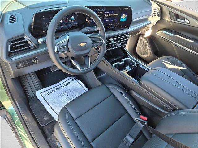 New 2027 Chevrolet Traverse LT FWD image 3