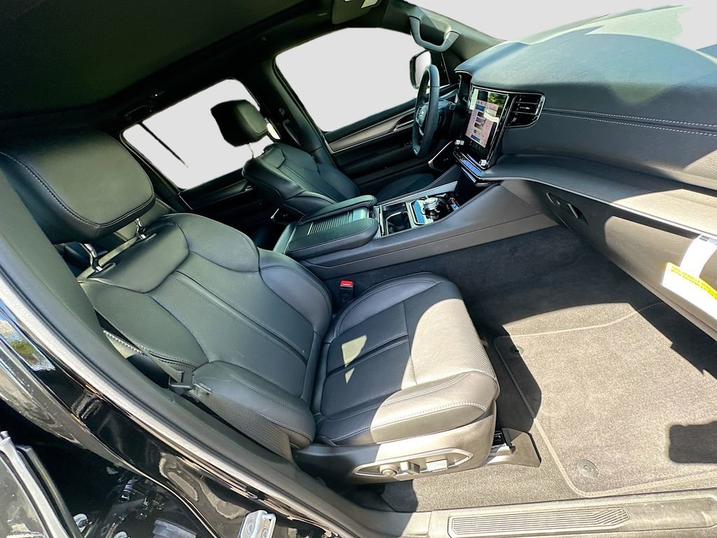 New 2025 Jeep Wagoneer Series II w/ Premium Group I image 35