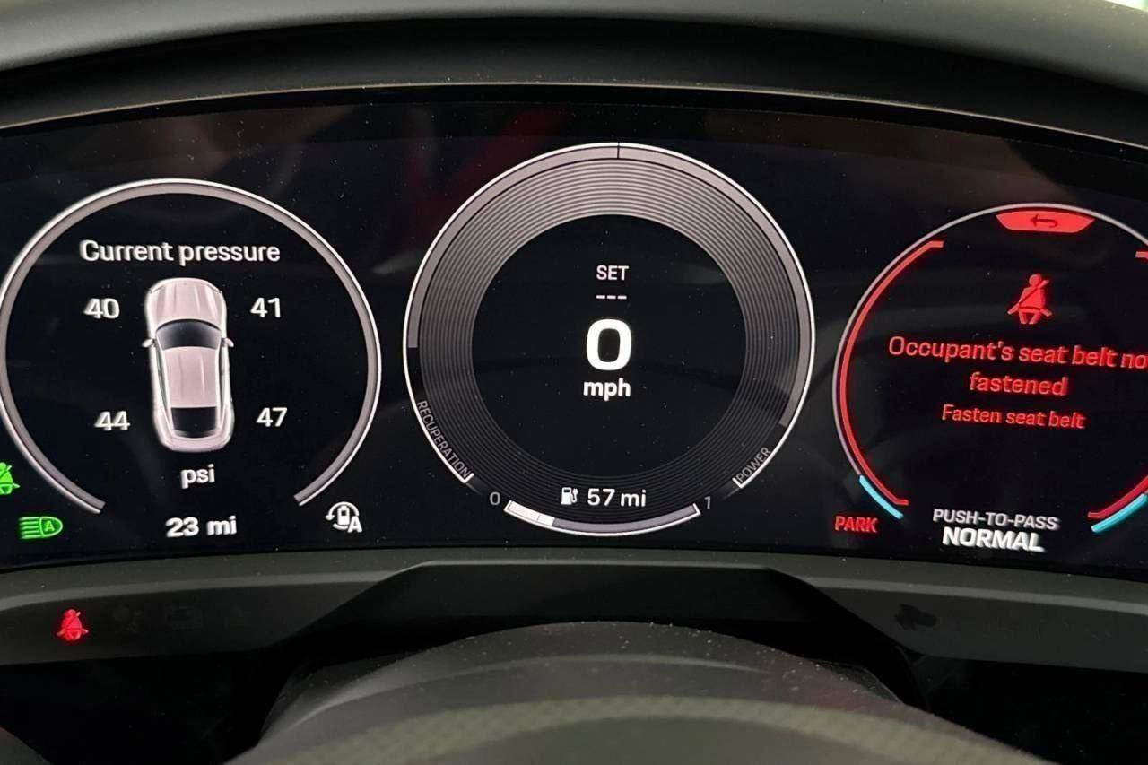 New 2025 Porsche Taycan GTS image 66